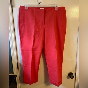 LIKE NEW Chico's So Slimming Crop Pants in Hot Pink (3) 🩷